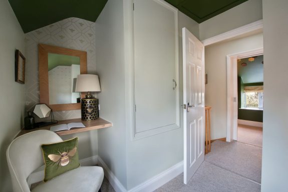 Self catering holiday cottage in Ludlow with a dedicated workspace for business travel